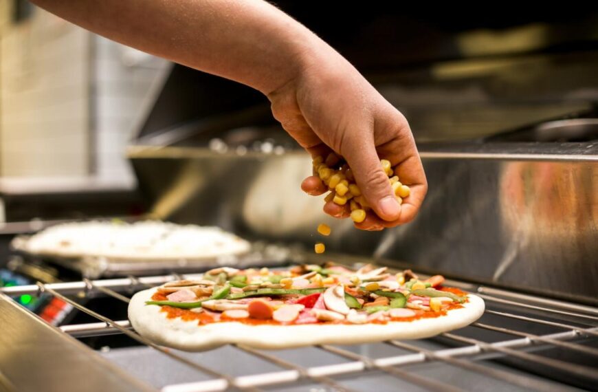 CCOO denuncia el riesgo de despido irregular en Pizza Costa del Sol bajo la marca Telepizza