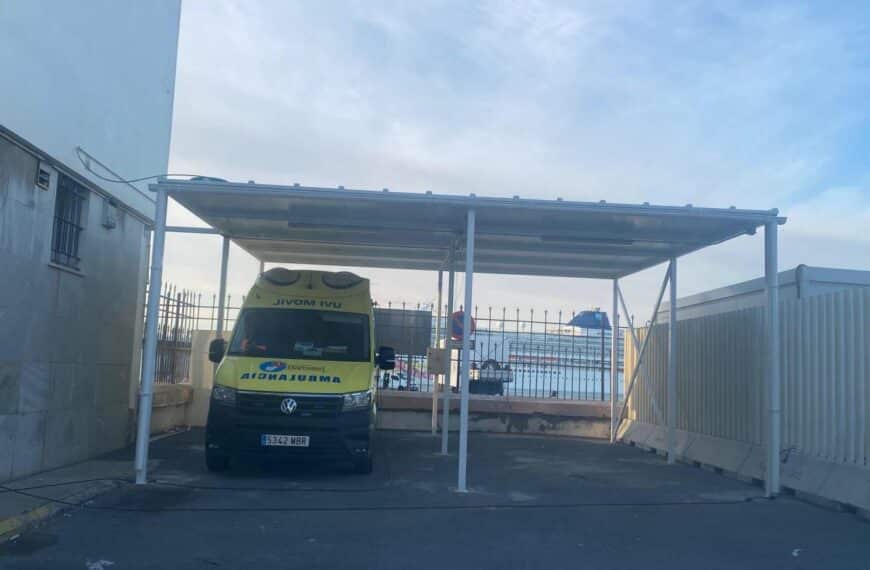 CCOO logra la instalación de una marquesina para las ambulancias de Cádiz
