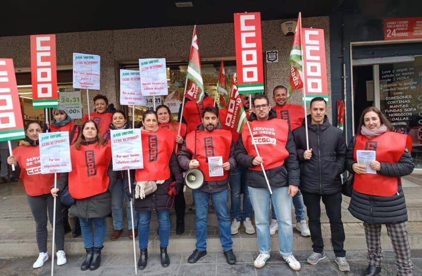 Concentración en el Supermercado de Zaidín