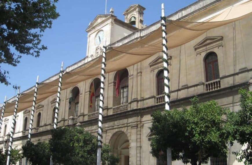 Ayuntamiento de Sevilla. / Wikipedia
