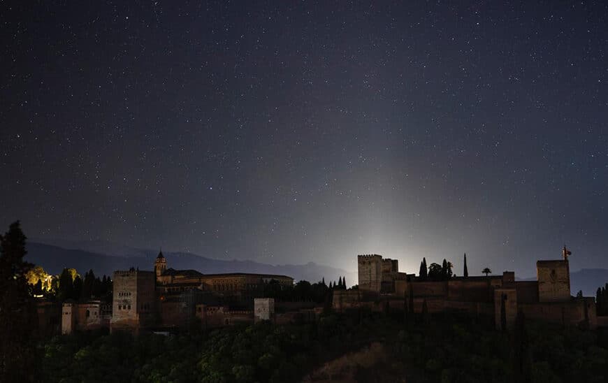 Carlos Herrera: Reconocimiento a una Trayectoria Ejemplar en los Premios Andalucía de Periodismo