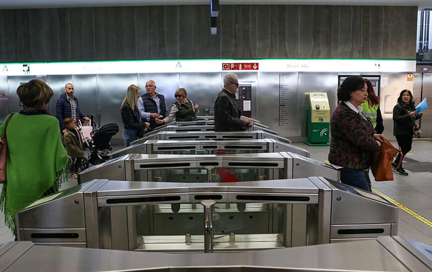 Continúan las Ayudas al Transporte Público en 2026 con Bonificación Adicional del 20% Financiada por la Junta