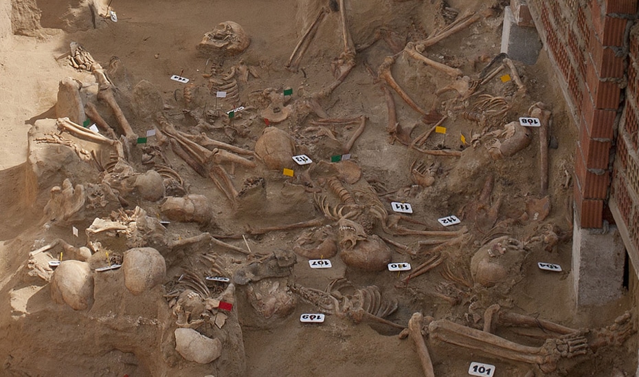 El Consejo de Gobierno Aprueba el Plan Andaluz de Memoria Democrática Hasta 2027 1 El Consejo de Gobierno Aprueba el Plan Andaluz de Memoria Democrática Hasta 2027