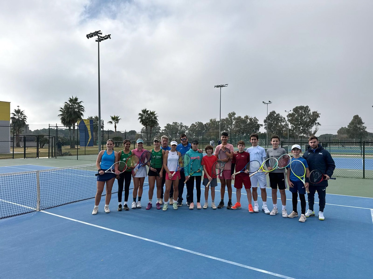 El Programa de Tecnificación: Impulsando el Futuro del Tenis Andaluz hasta 2025 1 Concentración Sub 13 del Programa de Tecnificación de la Federación Andaluza de Tenis