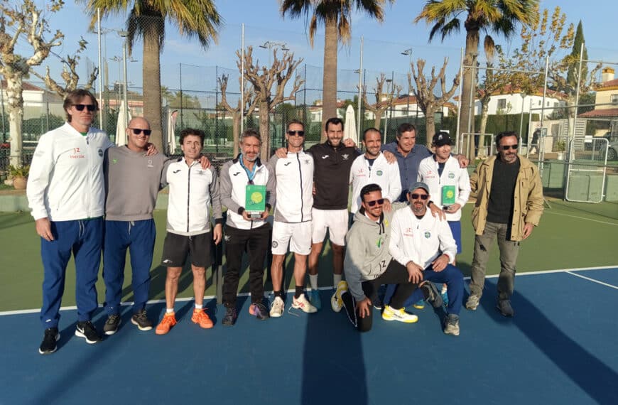 El Real Aero Club de Córdoba, campeón de Andalucía +45 tras vencer al Club de Tenis y Padel Bernier