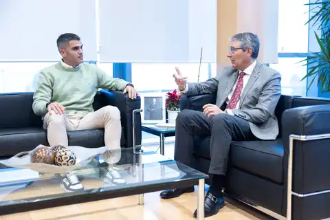 Recepción a Adrián Miramón 01