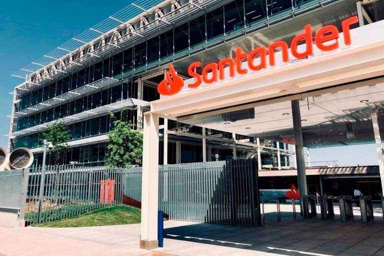 Fundación Integra y Banco Santander Facilitan la Inserción Laboral de 40 Personas Afectadas por la DANA en la Comunidad Valenciana 1 Fundacion Integra y Banco Santander Facilitan la Insercion Laboral de