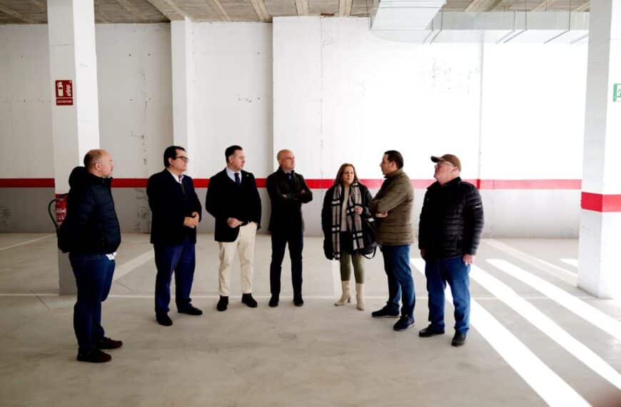 Inauguración de un nuevo parking público en el centro de Macael por parte de la Diputación y el Ayuntamiento