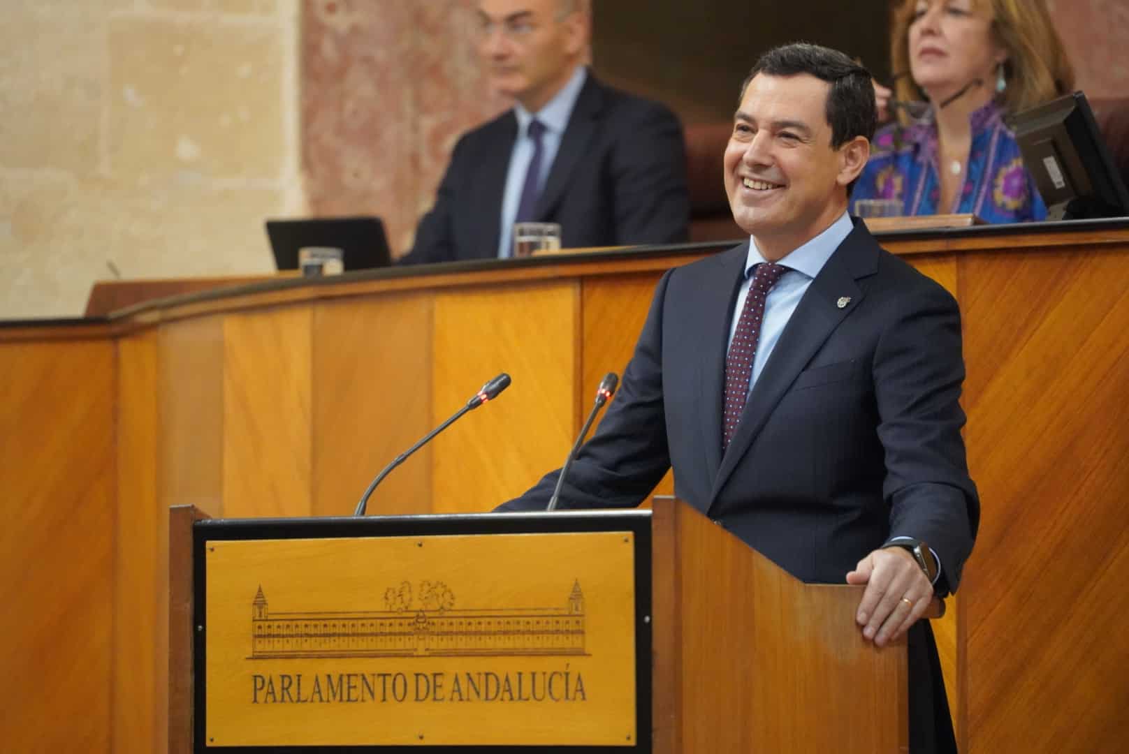 Juanma Moreno defiende la educación pública en Andalucía como pilar de igualdad y futuro 1 educación pública