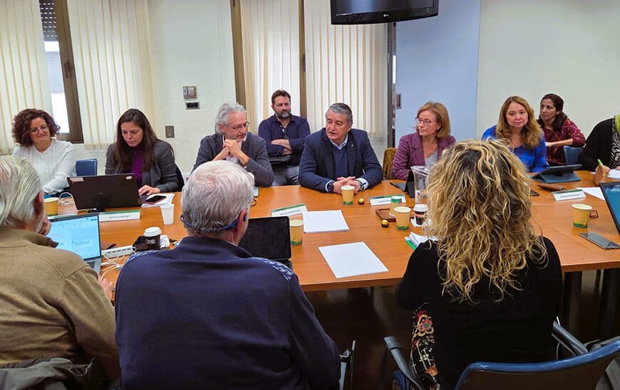 La Consejería de Sanidad y los Sindicatos Alcanzan un Acuerdo para un Nuevo Pacto de Bolsa de Contratación de Personal