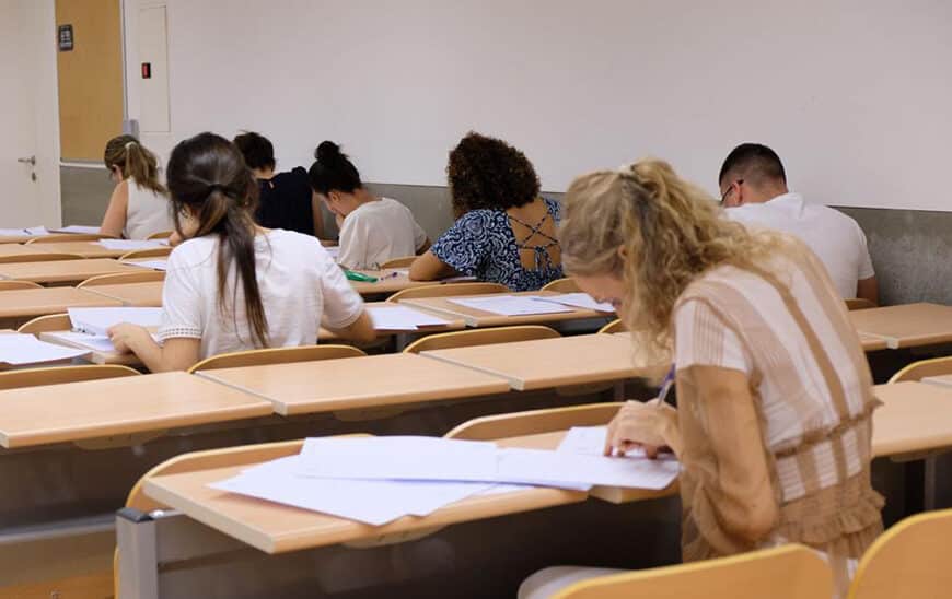 La Junta Anuncia 1.500 Plazas de Catedráticos en la Primera Convocatoria en Más de 20 Años