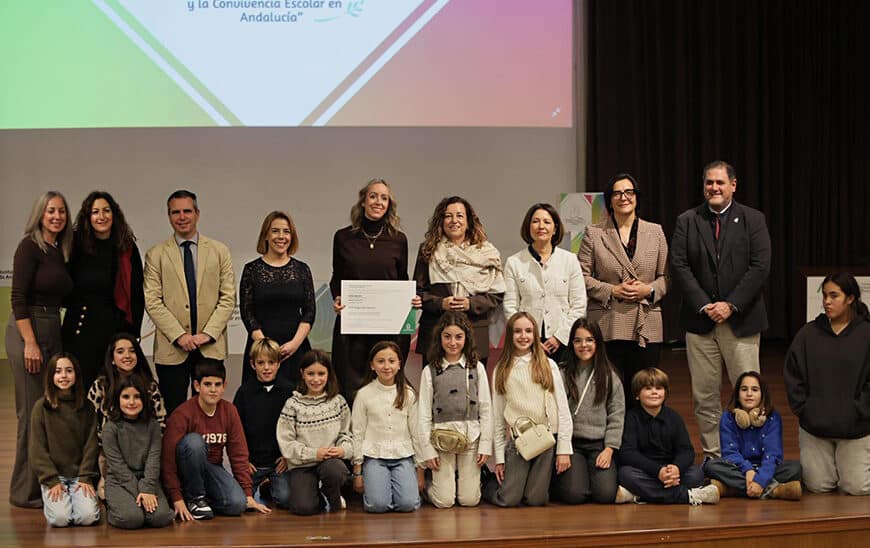 La Junta Aprecia el Compromiso de la Comunidad Educativa para Fomentar la Convivencia Escolar