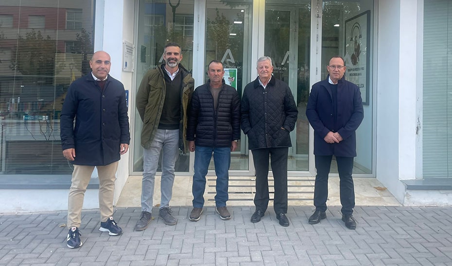 La Junta Destina 10,2 Millones en Ayudas para Ganaderos Afectados por la Lengua Azul, a Abonar en Enero 1 La Junta Destina 10,2 Millones en Ayudas para Ganaderos Afectados por la Lengua Azul, a Abonar en Enero