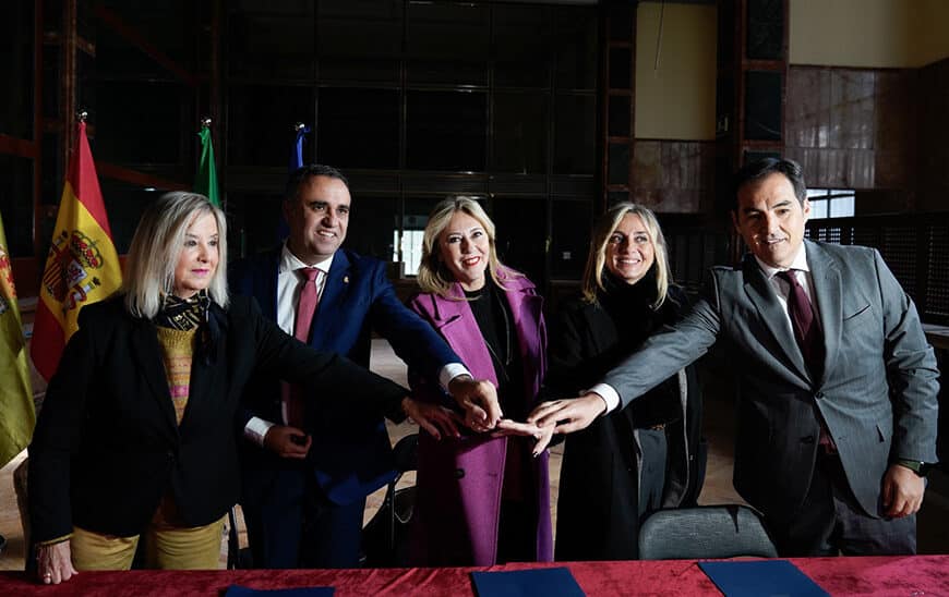 La Junta formaliza la venta de la antigua sede del Banco de España a la Diputación de Granada