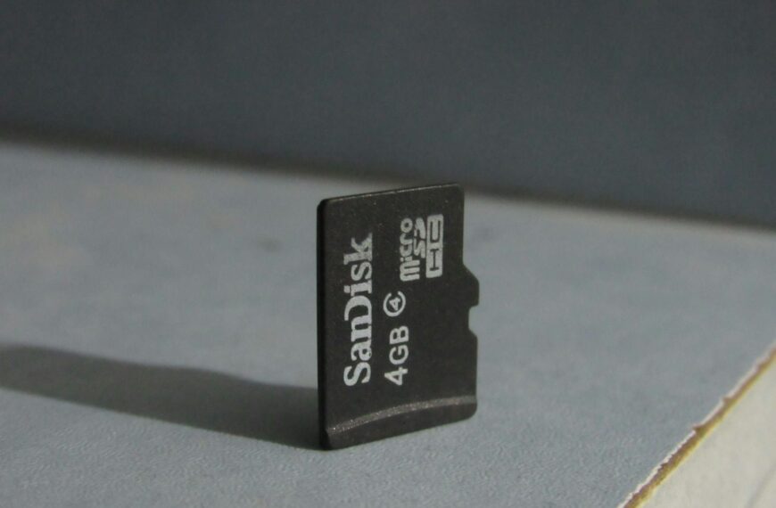 Los Fabricantes de Móviles Consideran Revivir la MicroSD para Mitigar la Crisis de Almacenamiento