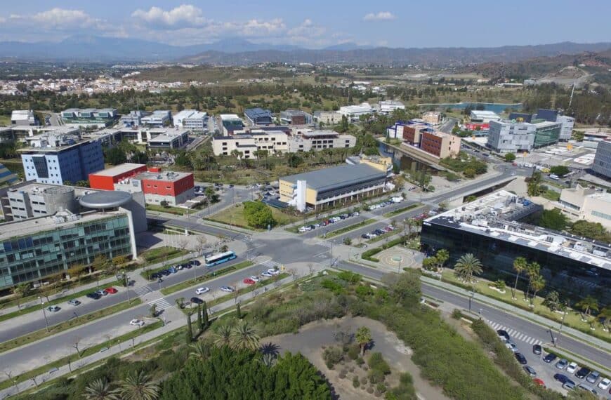 Málaga TechPark Wuhan Institute Industrial Innovation Development acuerdo China