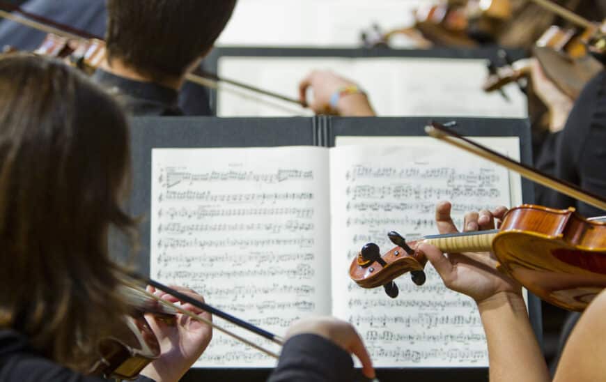 Otorgamiento de Premios Extraordinarios a Estudiantes de Enseñanzas Artísticas Superiores