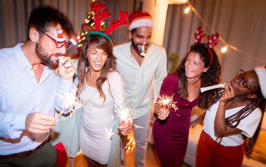 Prioridades Esenciales: Seguridad y Cumplimiento de Normativas de Aforo al Elegir un Cotillón