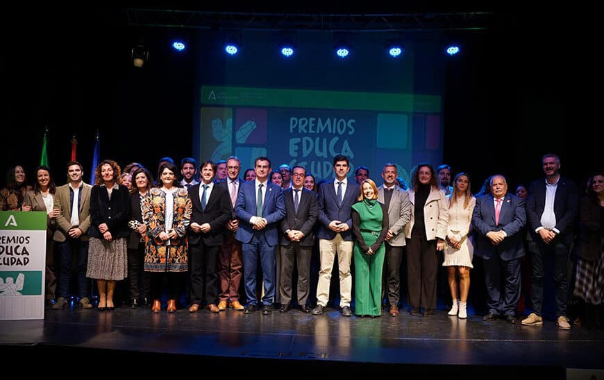Quince Municipios Reconocidos con los Premios Educaciudad por su Compromiso con la Educación