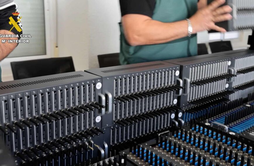 SIMBOX y módems: El engranaje invisible detrás de la ola masiva de ciberestafas por SMS en España