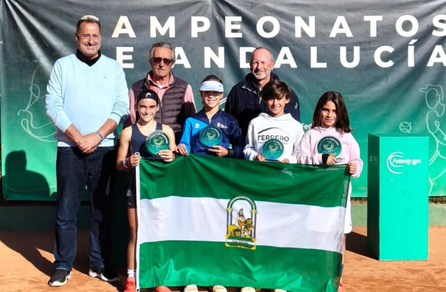 Campeonato de Andalucía Benjamín by Dunlop - Club Río Grande - Campeones Samuel Gómez-Calcerrada y Olivia López