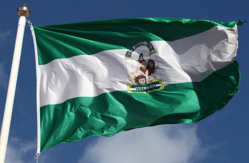 Título: Circular 25/25: Celebración del Día de la Bandera de Andalucía el 4 de Diciembre