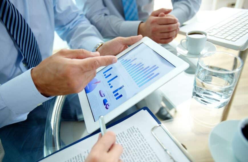 Transformación del Sector Financiero: IA Impulsa Auditorías, Trazabilidad de Datos y Liderazgos Tecnológicos hacia 2026