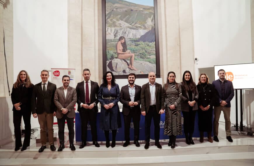AJE Andalucía celebra su Comité Ejecutivo Andaluz en la Capilla del MUREC de Almería