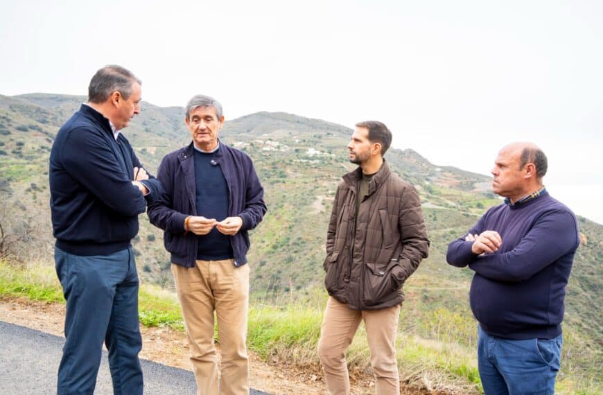 Adra y la Diputación Mejoran Más de 4 Kilómetros de Caminos Rurales para Vehículos y Bicicletas