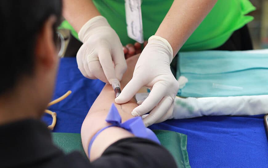 Aumento Triple de Donaciones de Sangre en Andalucía Durante Dos Días Consecutivos Tras la Tragedia de Adamuz