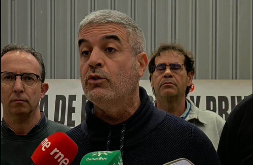 Jorge Menacho, presidente del comité de empresa (CCOO) del Ayuntamiento de Sevilla.