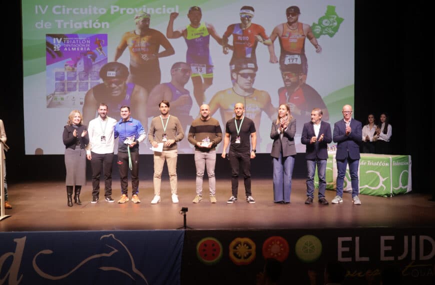 Clausura del IV Circuito Provincial de Triatlón de la Diputación en El Ejido con la Entrega de Premios