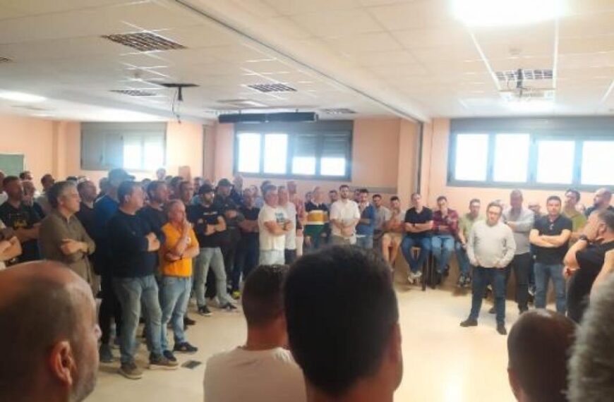 IMAGEN DE ARCHIVO ASAMBLEA TRABAJADORES