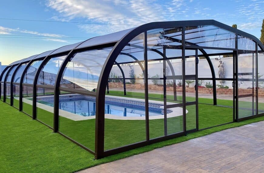 CUBRILAND: marca destacada en fabricación de cubiertas para piscinas