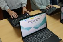 Educación Destina Más de 72 Millones en Equipamiento y Tecnología para Centros en 2025