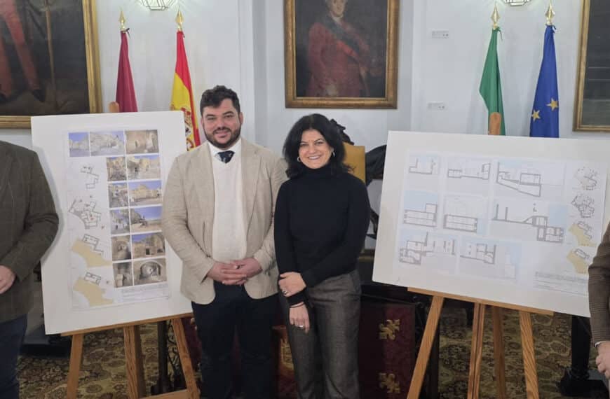 Entrega del Proyecto de Rehabilitación del Edificio Anexo al Castillo a Arcos por parte de Asistencia a Municipios