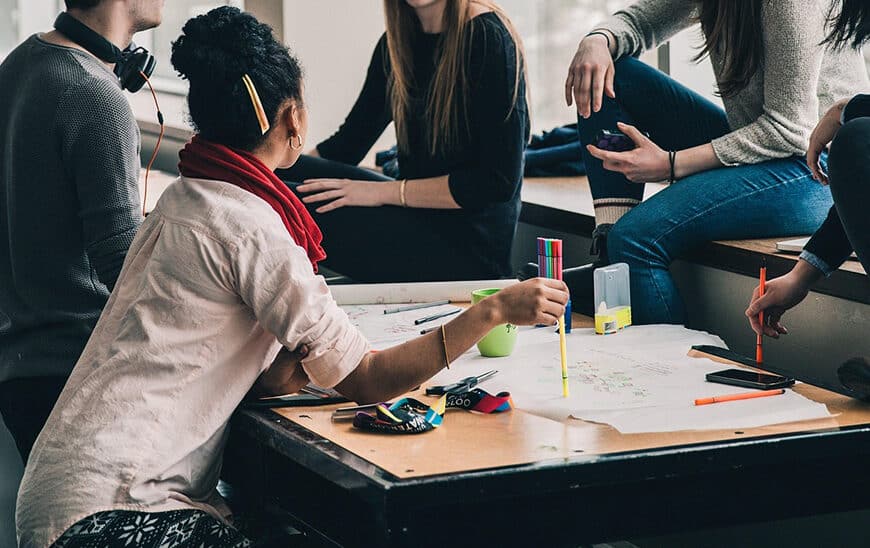 Impulso al Emprendimiento Femenino: IAM y Universidades Públicas Lanzan Nueve Proyectos Innovadores