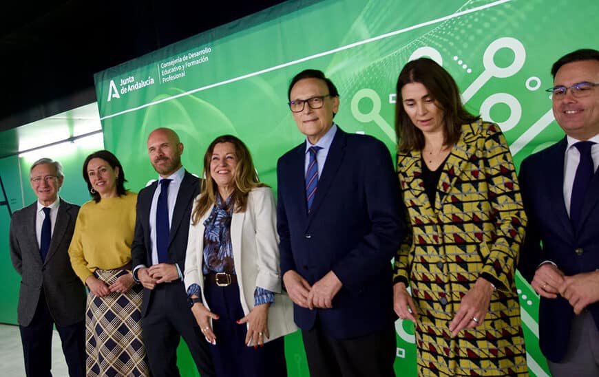 Innovación en Formación Profesional: Junta Convoca a Clústeres, Parques y Centros Tecnológicos