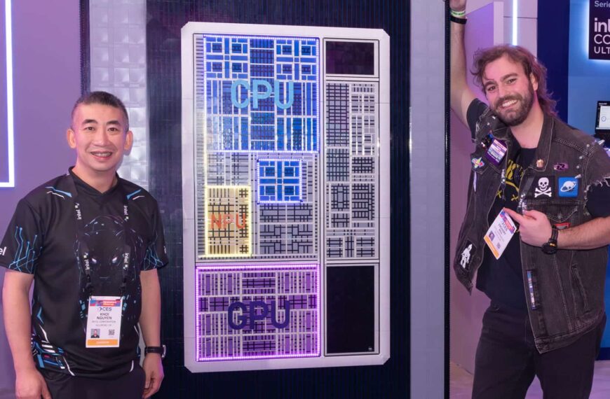 Intel Fusiona Tecnología y Creatividad: Presenta Escultura de Procesador Hecha con 42,000 Piezas de LEGO en el CES 2026