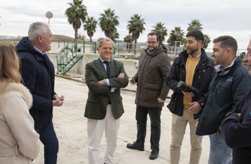 La Diputación de Córdoba Refuerza su Compromiso con las Infraestructuras Hídricas de Fernán Núñez a través de Inversiones en la Calle Arenal y en la EDAR