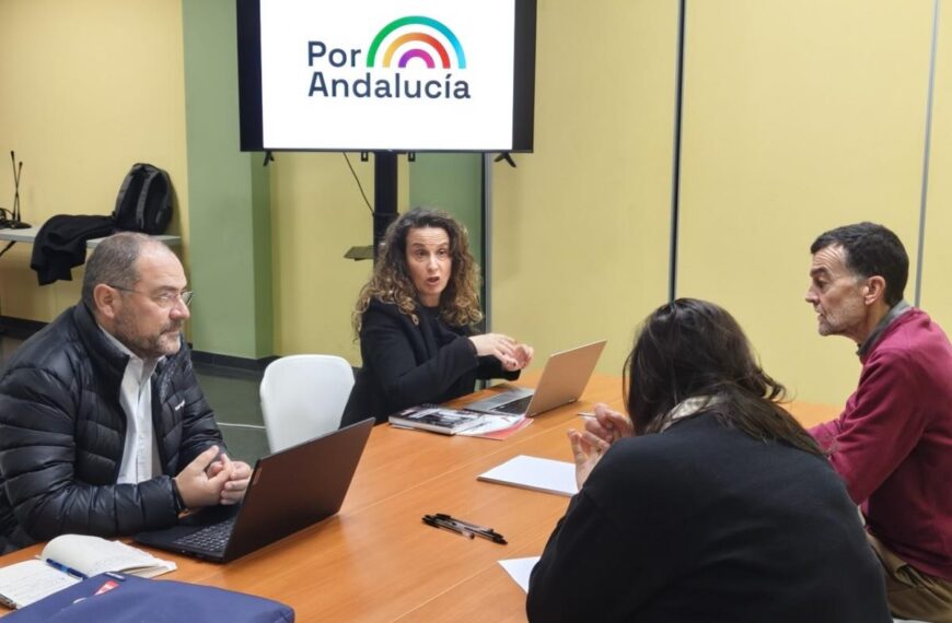 Marina Vega en la reunión con Antonio Maillo para analizar la Ley de Universidades Públicas en Andalucía