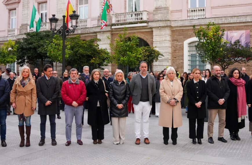Luto por las Víctimas del Accidente Ferroviario en Adamuz, Córdoba