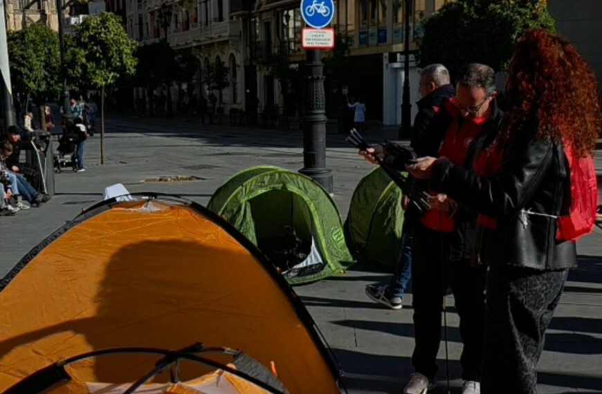 Acampada de la plantilla municipal.