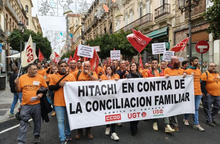 Imagen de una de las manifestaciones de la plantilla de Hitachi por el conveno colectivo.