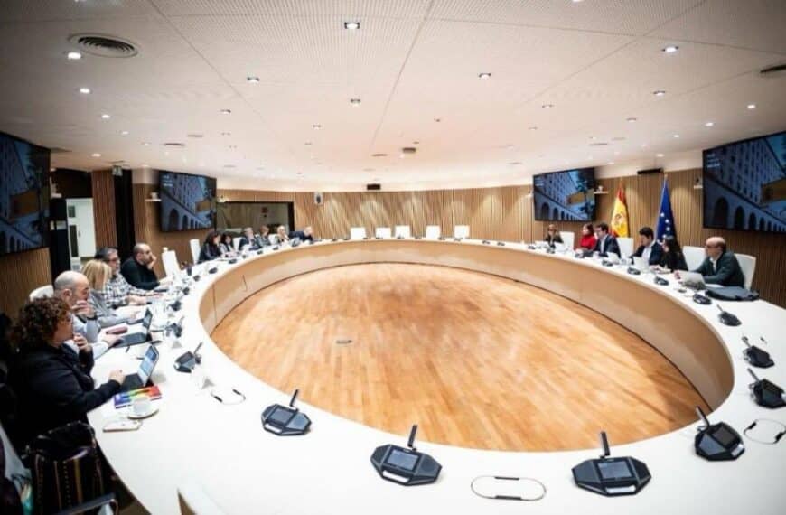 Mesa del Diálogo Social del SMI