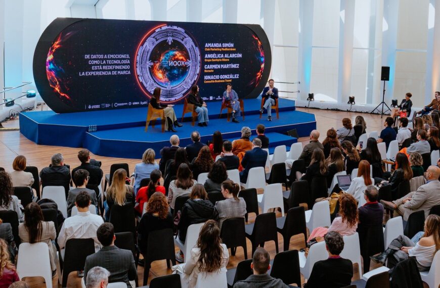 Elena Digital López