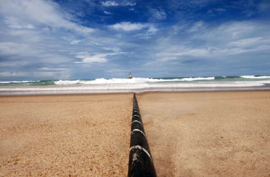 Desenterrando el Pasado Digital: El Regreso del TAT-8, el Cable Submarino Pionero de Internet
