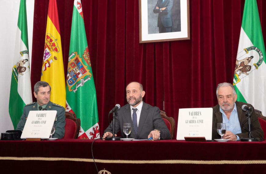 El libro 'Valores de la Guardia Civil': Celebrando 180 años del instituto armado a través de sus protagonistas