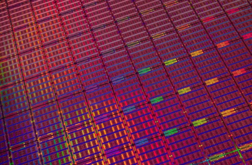 Intel y SoftBank se Unen para Revolucionar el Mercado de Memoria con Z-Angle Memory (ZAM)