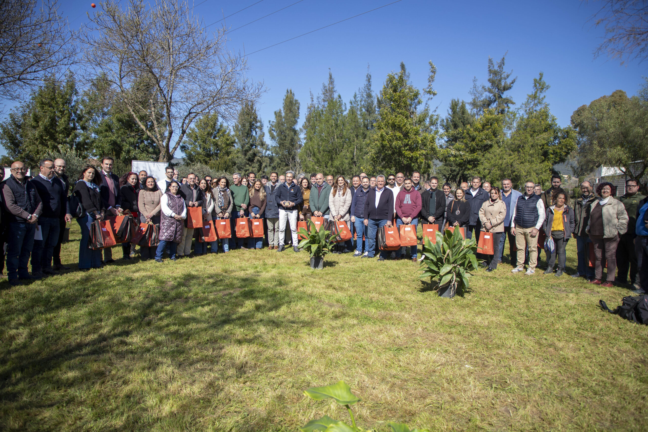 La Diputación entrega más de 23.000 dosis de semillas hortícolas a los ayuntamientos de la provincia 1 La Diputación entrega más de 23.000 dosis de semillas hortícolas a los ayuntamientos de la provincia